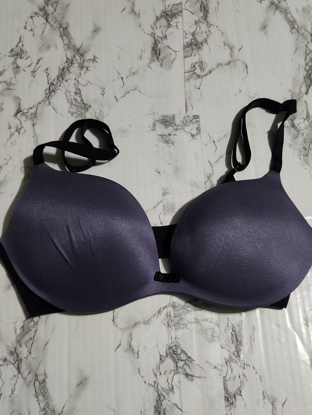 💘 Incredible Victoria's Secret Padded Plunge Bra in Deep Purple